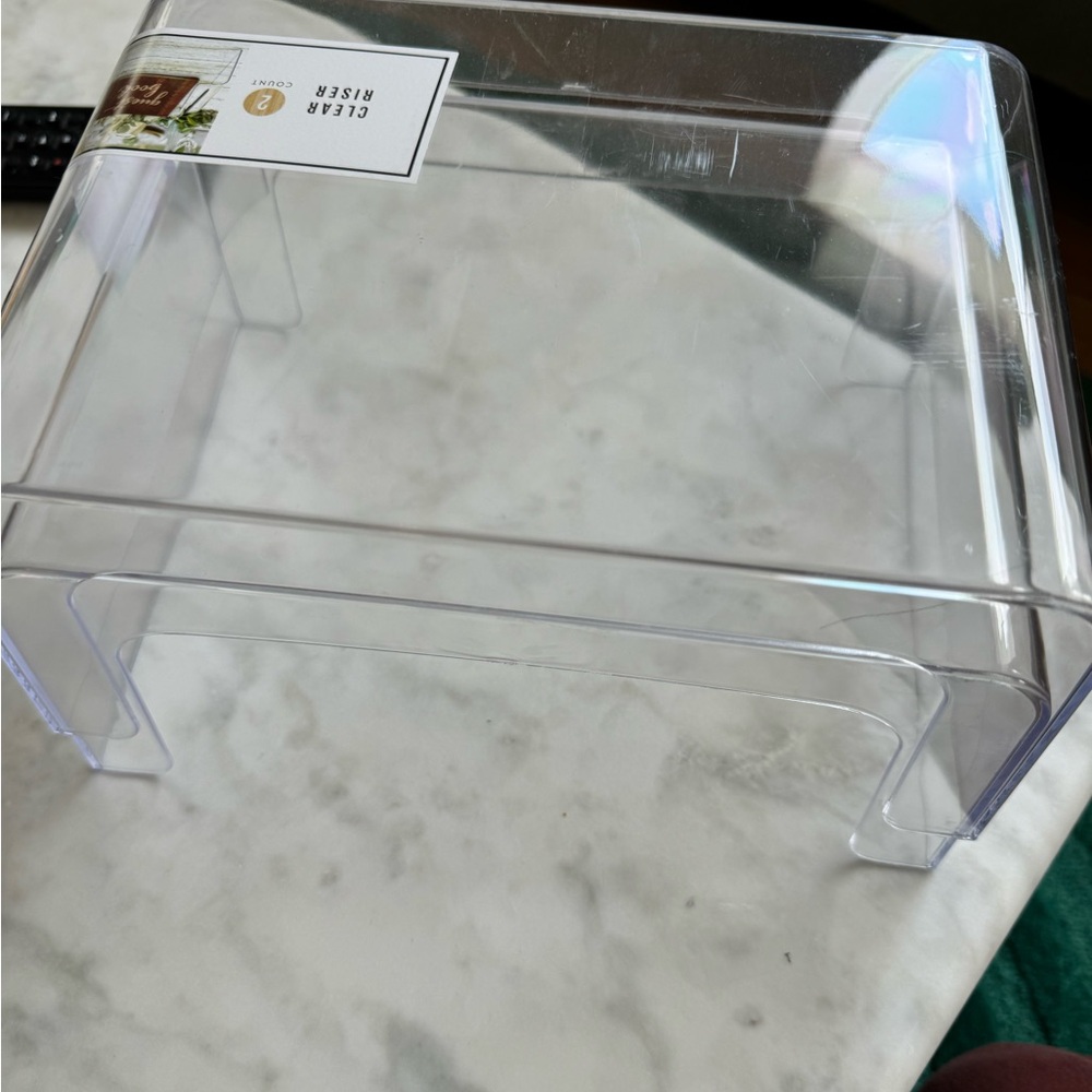 Target clear riser. One leg is broken so price reflects ONE riser